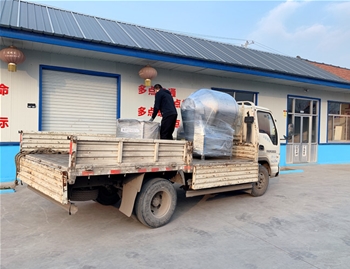 400L變頻真空滾揉機(jī)，200L料車(chē)發(fā)往青海