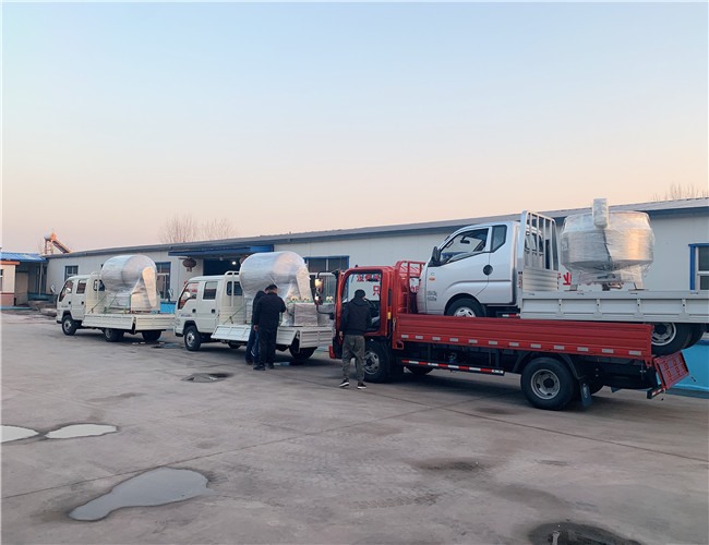 800L、1200L變頻水冷真空滾揉機，700L電加熱夾層鍋發(fā)往河南