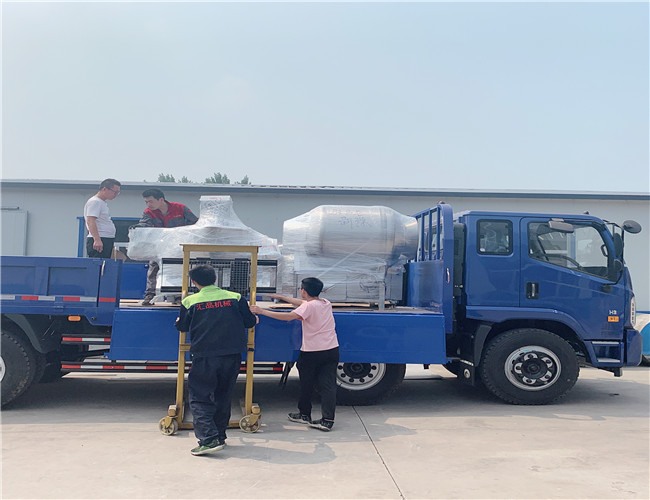 匯品電加熱攪拌鍋、真空包裝機、真空滾揉機發(fā)往河南
