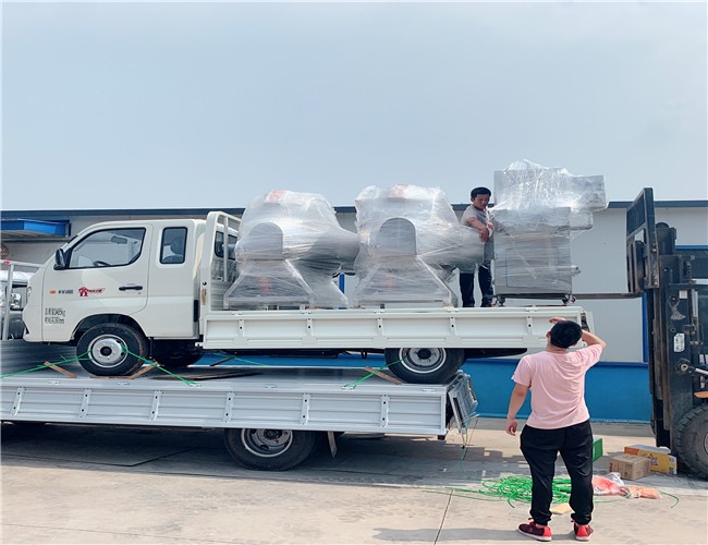 匯品600L可傾燃氣煮鍋2臺，牛肉專用鹽水注射機1臺發(fā)往陜西