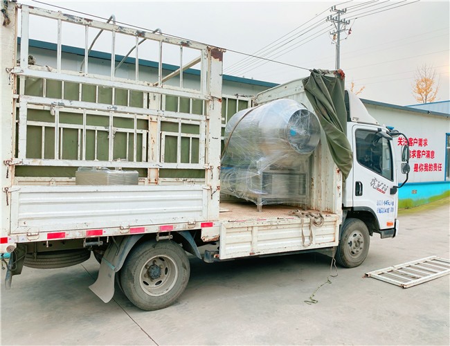 600L真空滾揉機(jī)、200L不銹鋼料車，發(fā)往安徽宿州